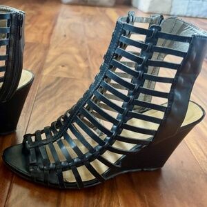 Mark & Maddux Sandals
